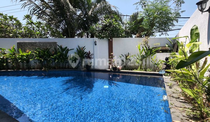 Near Sanur! House With Swimming Pool In Kertalangu, Kesiman