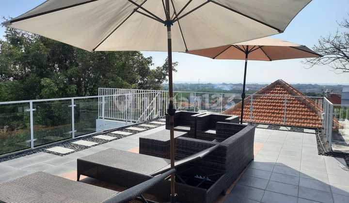 Villa Modern dengan Pemandangan Laut Tanpa Halangan di Siligita, Nusa Dua 2