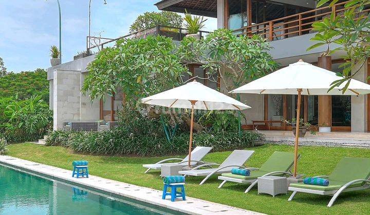 4 Bedrooms Ocean View Villa With Rooftop, Near Jimbaran Beach 1