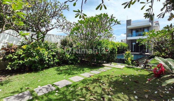 Beachfront Villa With Amazing View In Keramas, Gianyar 2