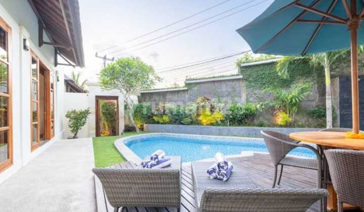 Turun Harga! Amazing 4 Bedrooms Villa Near Melasti Beach, Ungasan 2