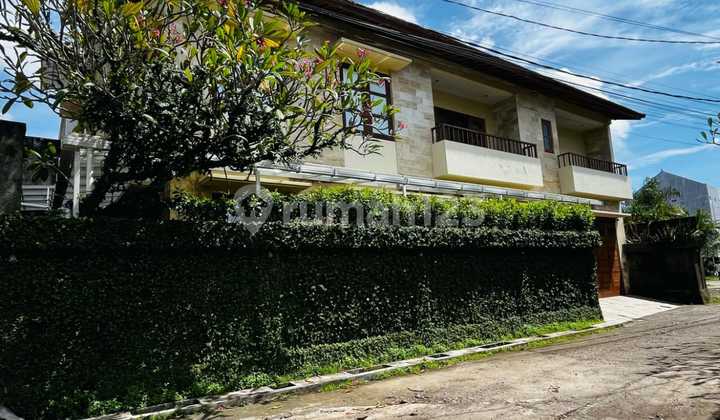 Luxurious Quality House With GWK View In Jimbaran 1