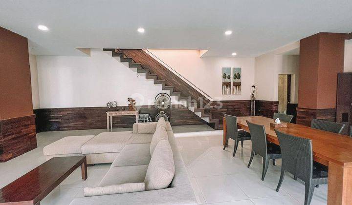 3 Bedrooms Villa At Premium Location In Seminyak 2