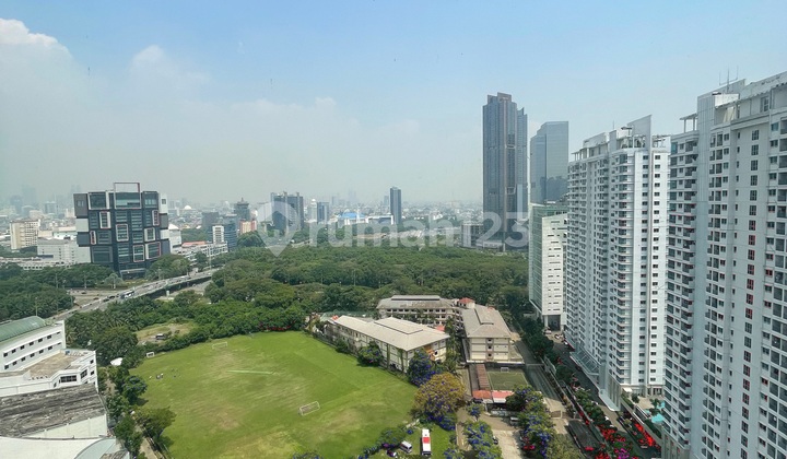 Springhill Queen Suites for Rent 2br 119sqm