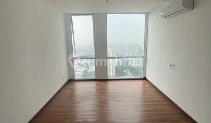 For Sale: 2BR Brand New Unit Queen Suite Springhill For Sale: 2BR Brand New Unit Queen Suite Springhill