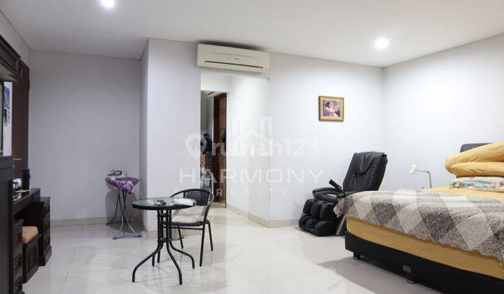 Rumah 3 Lantai Semi Furnished di Prima Kedoya, Jakarta Barat 2