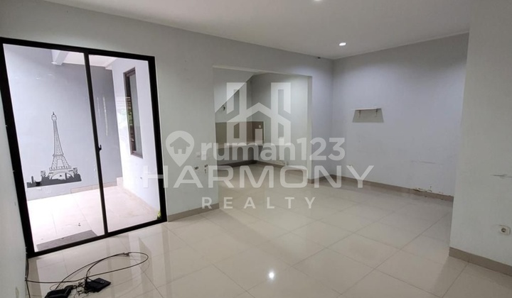 Disewakan Rumah di Serenade Lake, Gading Serpong, Tangerang Disewakan Rumah di Serenade Lake, Gading Serpong, Tangerang