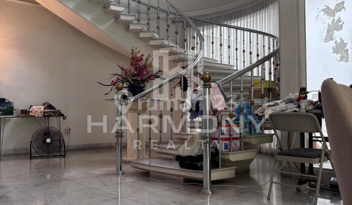 Dijual Rumah Nyaman Green Garden Jakbar