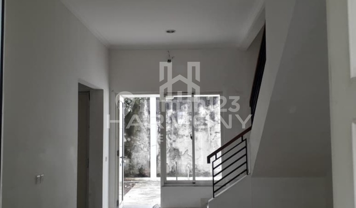 Disewakan Rumah di Canary The Spring, Gading Serpong, Tangerang