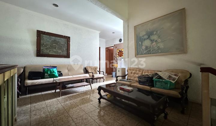 Dijual Rumah Mewah di Villa Duta Bogor Kondisi Bagus Posisi Hoek Furnished 2