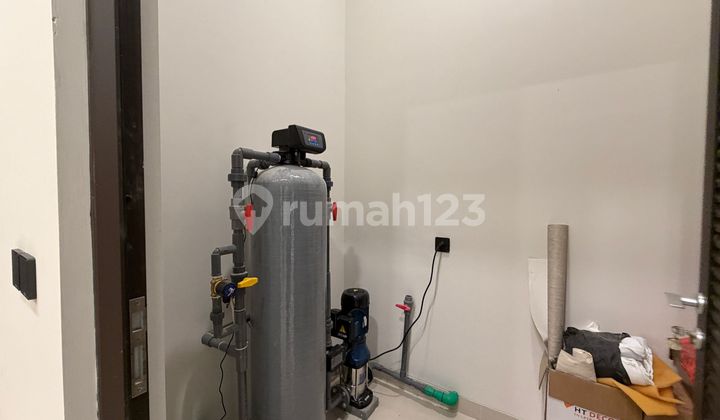 Dijual Hunian Sultan! Rumah 3 Lantai Fully Furnished di Summarecon Bogor Lokasi Elite Harga Menarik!