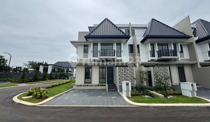 For Sale Ready-to-Live 3-Story Luxury House With Semi-Furnished Attic Room in Bogor For Sale Ready-to-Live 3-Story Luxury House With Semi-Furnished Attic Room in Bogor