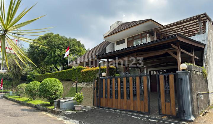 Dijual Rumah Mewah di Villa Duta Bogor Kondisi Bagus Posisi Hoek Furnished