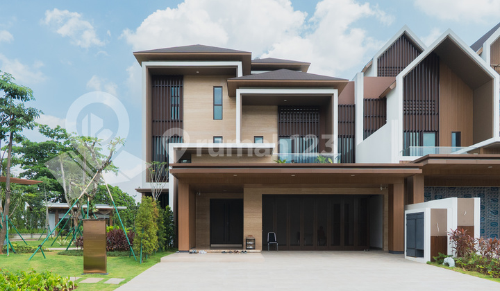 Rumah Mewah Mansion 3 Lantai Ekslusif! View Langsung Golf dan Perbukitan Sentul Bogor 2
