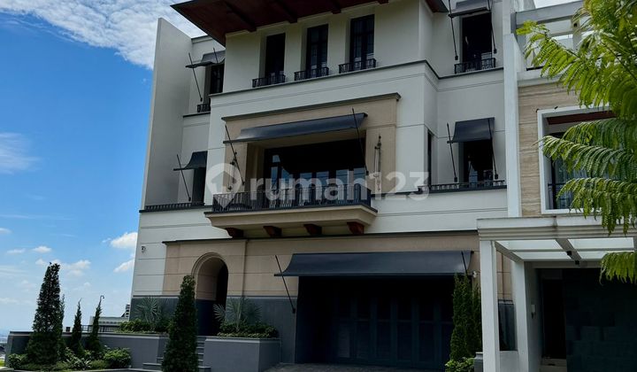 Sultan Residence for Sale! 3-Story Fully Furnished House in Summarecon Bogor Elite Location Attractive Price!