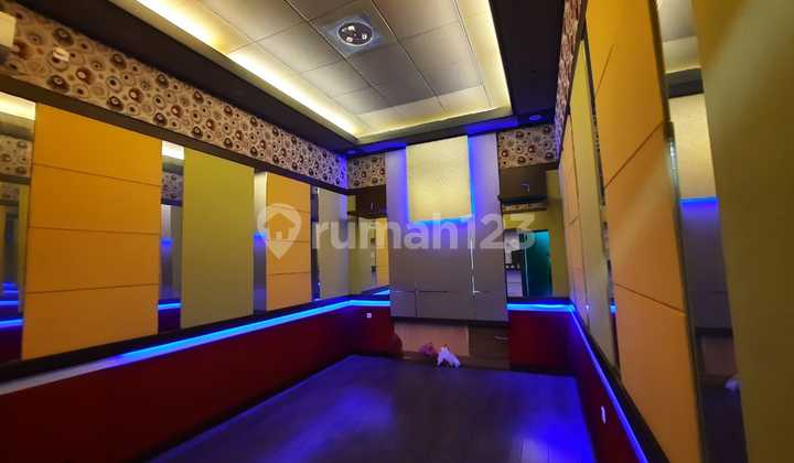 3-Story Luxury House Semi-Furnished in Sutera Palmyra 2