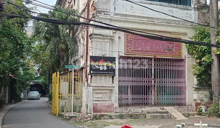 Pasar Baru House in the Strategic City Center for Business 2