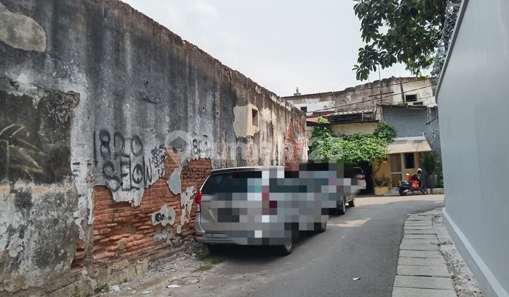 Rumah Di Pasar Baru Hitung Tanah Sangat Strategis 2