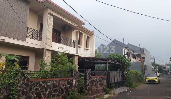 Rumah Cantik 2lt Jatiwaringin Termurah
