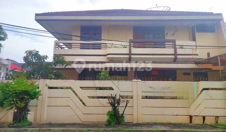 Rumah Hook 2lt Kedoya Green Garden Shm