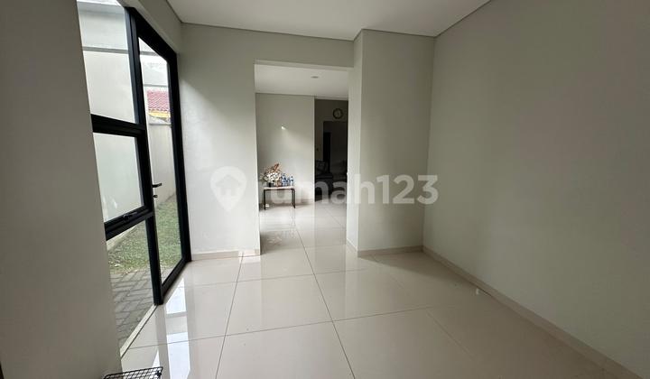 Spacious House at Affordable Price with Private Pool for Sale in Setiabudi, Setiabudhi, North Bandung 2