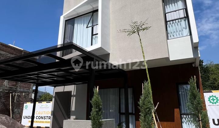 Selling a Serene and Cool House in North Dago Bandung Near ITB Campus Starting from 2 Billion 2