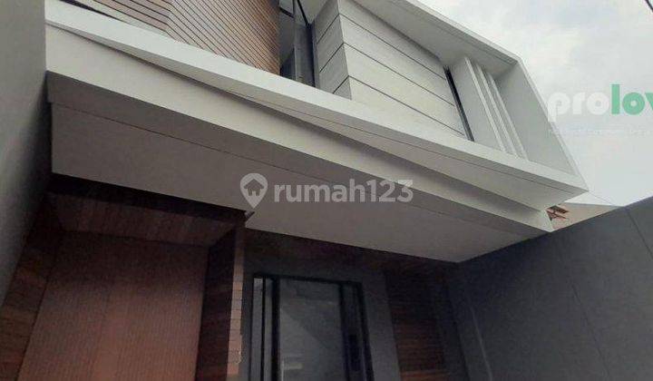 Jual Rumah Selangkah dari gerbang Tol Pasteur Bandung
 2