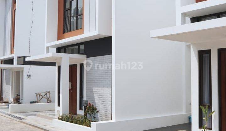 RUMAH CANTIK 2 LANTAI HARGA TERJANGKAU, di Arcamanik kota Bandung dijual 2