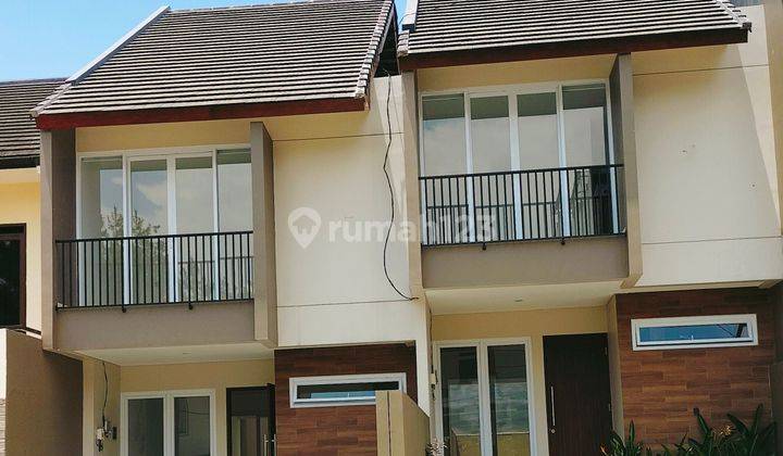 Jual Rumah Cantik dekat Polban Ciwaruga, pertengahan Sariwangi dan Gegerkalong Setiabudi Bandung
 1