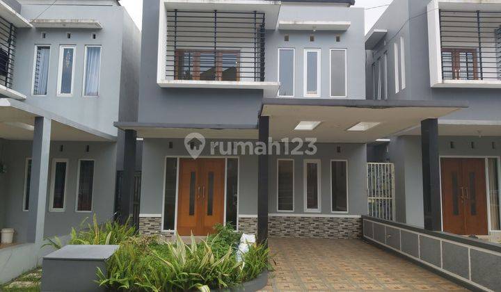 Jual Rumah CANTIK 2 LANTAI Masih BARU di Cimahi Utara  2