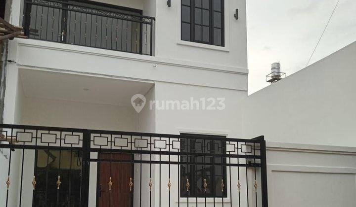 Jual Rumah MODERN CLASSIC 2 lantai di Kopo Bandung harga MENARIK 
 2