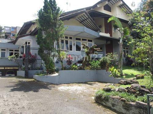 Jual Rumah Mewah Dan Luas Di Dekat Exit Tol Pasteur Dan Sukajadi Bandung 1