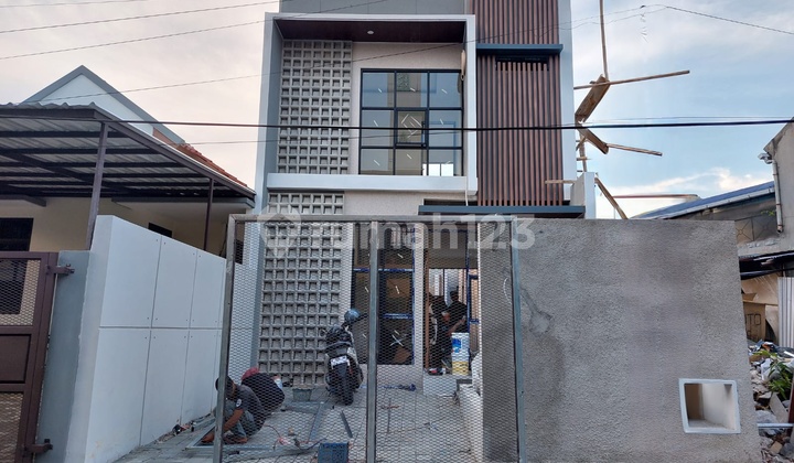 Termurah di Antapani Kota Bandung, Rumah Baru 2 Lantai Dijual di Bawah 1 M Wow