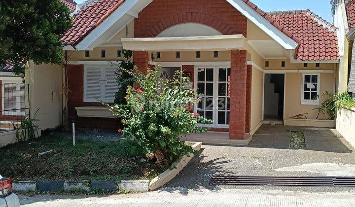 Jual Rumah Terawat Bagus Di Komplek Elit Cipageran Cimahi Harga Murah 1