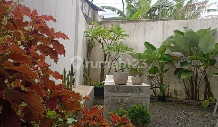 Sell Beautiful Fully Furnished House in Kopo Bandung at an Affordable Price 2