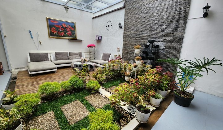 Jual Rumah 1 Lantai Di Kota Baru Parahyangan Kbp Bandung Dengan Taman Cantik Di Belakang Rumah, Asri Dan Nyaman
