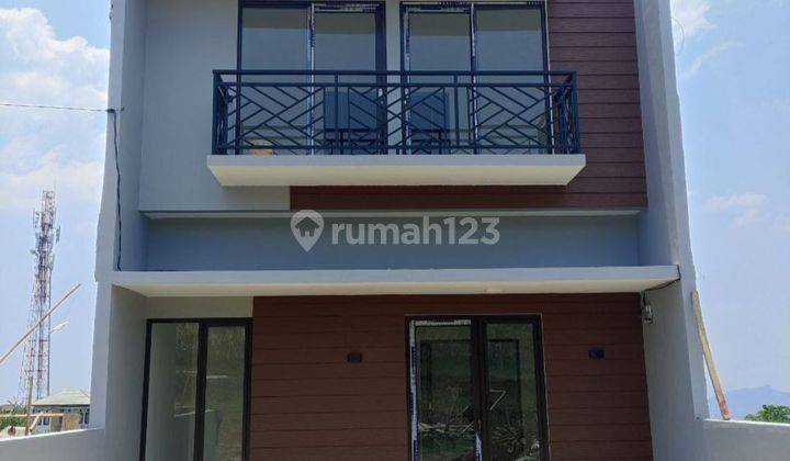 Jual Rumah Cantik 2 Lantai Murah Dekat Pemkot Cimahi 1