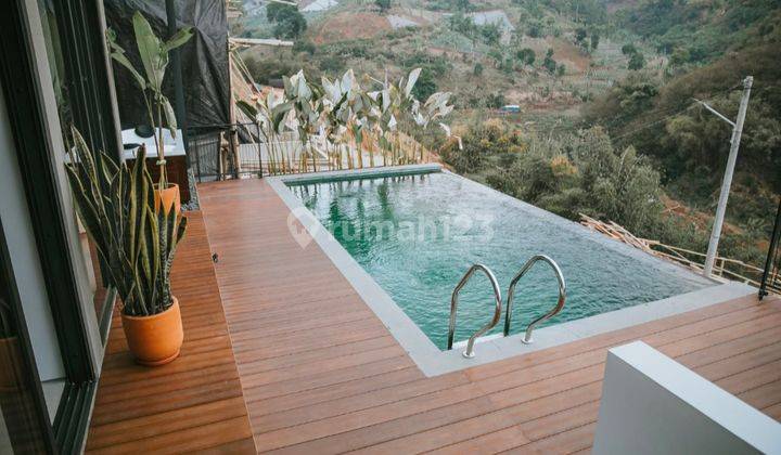 Jual Villa Plus Kolam Renang Dan Jacuzzi Di Dago Bandung Sangat Cantik  1