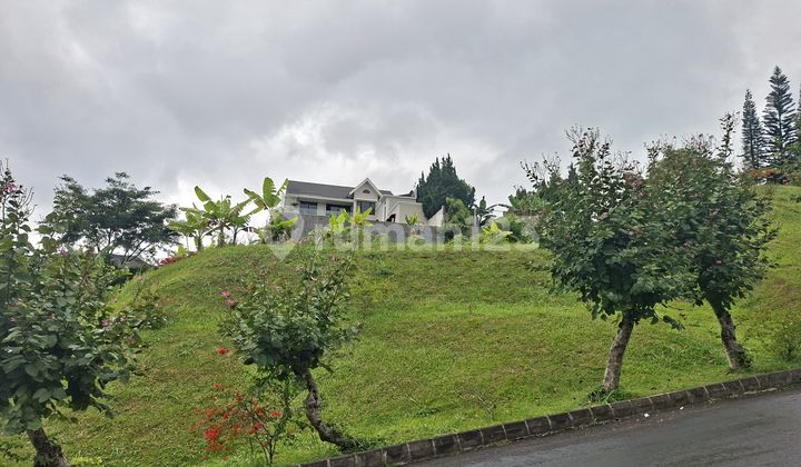 Land for Sale, Premium Location Setiabudi Bandung, Suitable for Villa, Restaurant, Cafe, or Cluster Development.