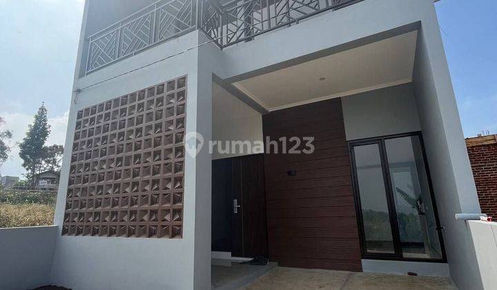 Jual Rumah Cantik 2 Lantai Murah Dekat Pemkot Cimahi 2