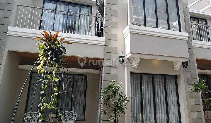 Jual Rumah Cantik Ala Eropa Di Dekat Tol Pasteur Setraduta Setrasari Bandung 1