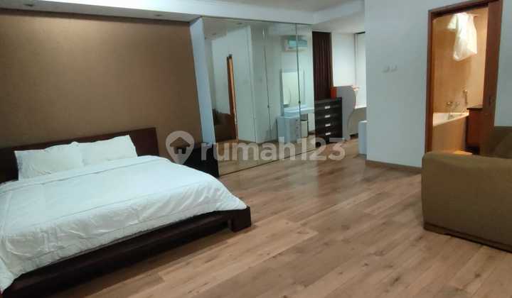 kamar tidur apt. hamptons jual cepat murah,combine