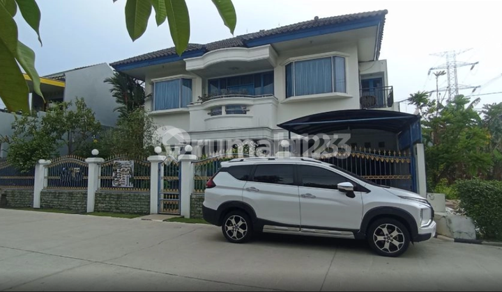 House in a Strategic Complex Close to Jurangmangu Station