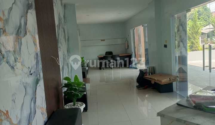 Cheap Connected Shophouse for Sale in Ciputat Area, South Tangerang