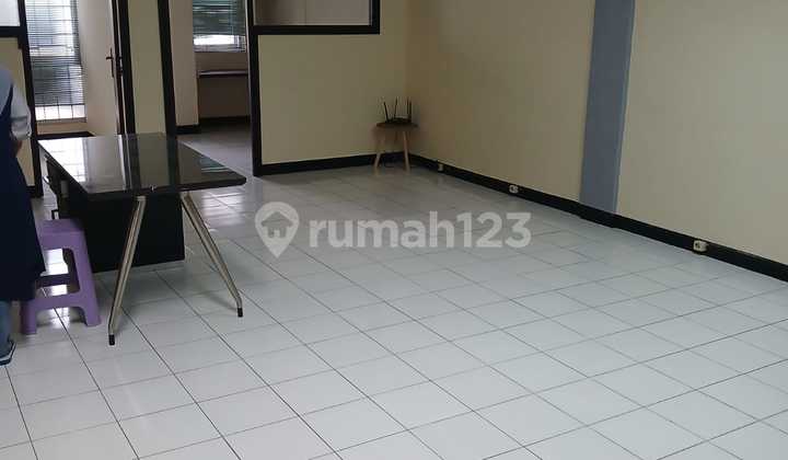 For Rent 2-Storey Strategic Shop House Suitable for Office and Business 2