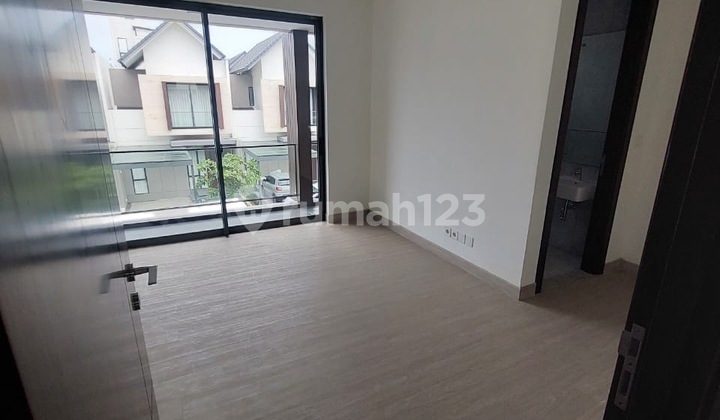 2-Story House Ready to Occupy in Podomoro Park Bandung