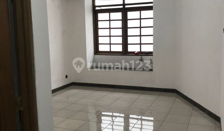 Luxurious 2-Storey House at Simpang Pahlawan Cikutra Near Educational Area 2