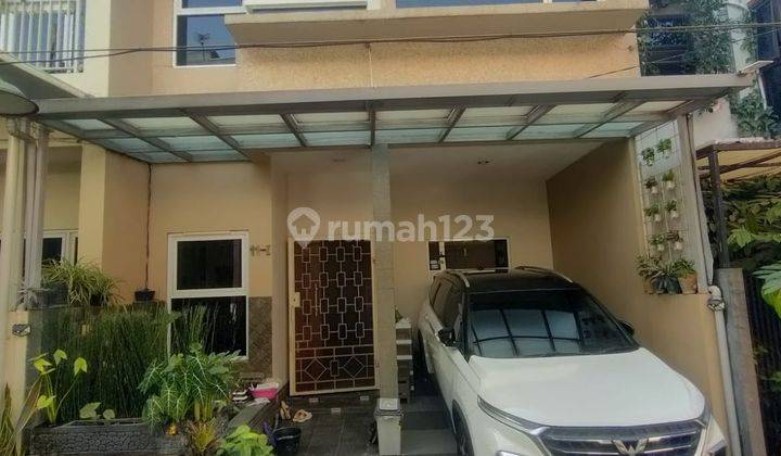 Dijual Rumah Cantik Asri Tengah Kota 2 Lantai Siap Huni Di Astana Anyar Bandung 1