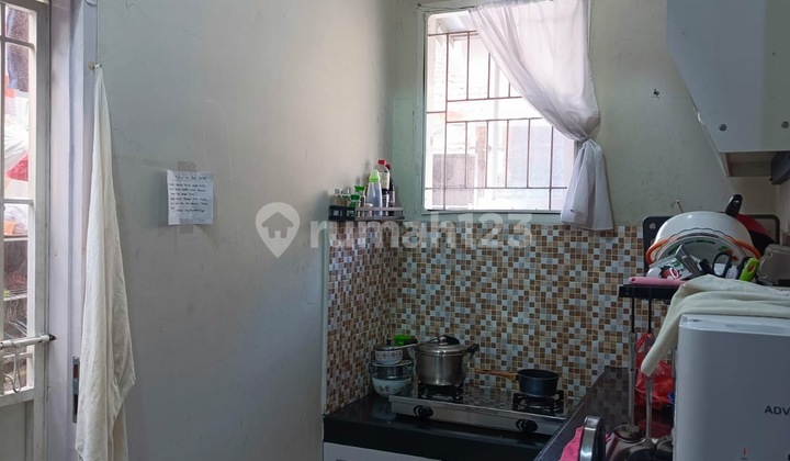 Selling Minimalist House in Taman Kopo Indah 1 2