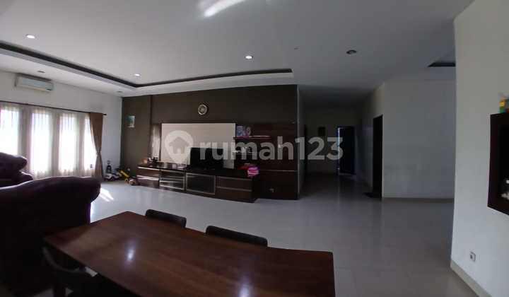 Dijual Ruko Cocok Untuk Usaha di Sayap Pelajar Pejuang, Buahbatu